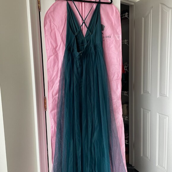 Emerald Green Mesh Maxi Dress - Picture 5 of 5